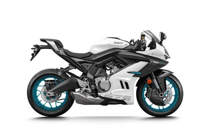 675SR-R Nebula White