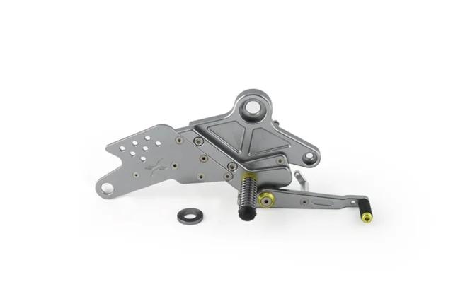 Chap koʻtarilgan pedal